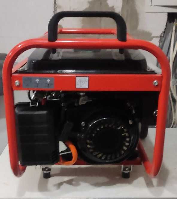 Бензиновый газовый генератор HERKULES HSE 3500/E5