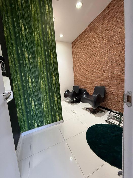 Aluga-se  barbearia com gabinete de estética, Viseu