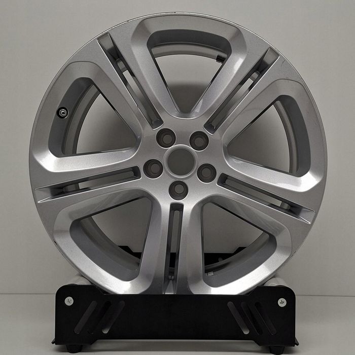 jaguar f pace 20 20 hk83-1007-ga felga aluminiowa