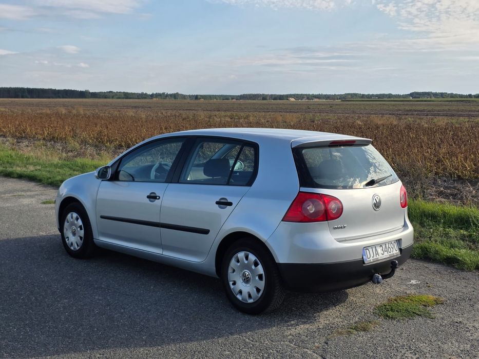 Samochód Golf 5 1.4