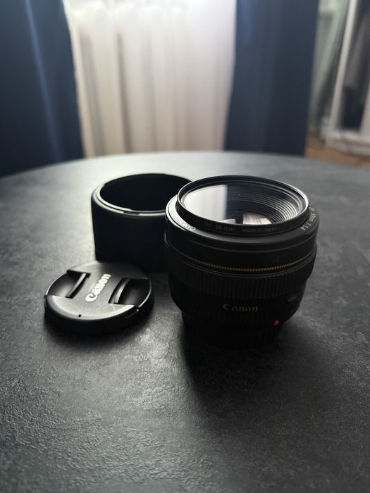 Обʼєктив Canon EF 50 1/4