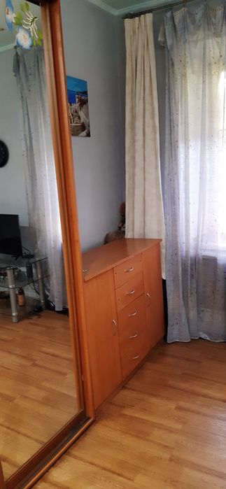 продам 2 комнатную квартиру в кирпичном доме