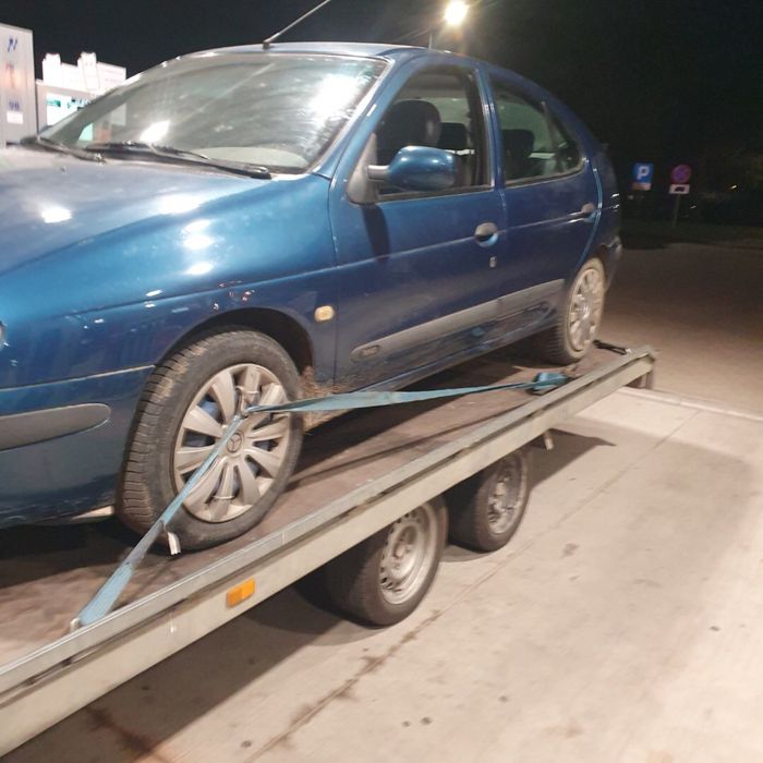 Renault Megane I po lift 1.6 16v benzyna niebieski MV408 na części
