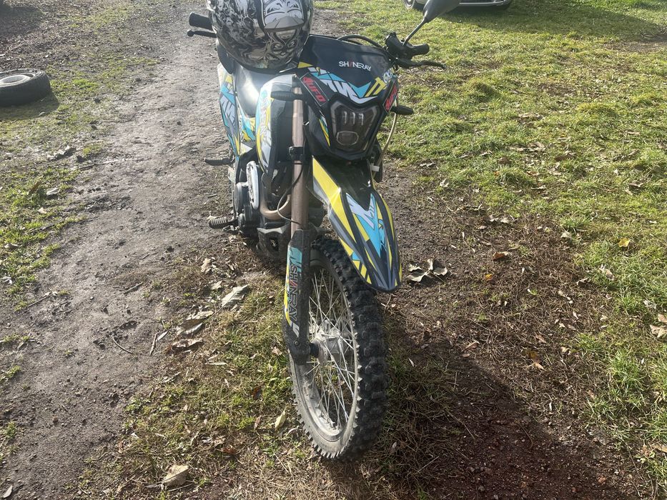 Продам шинерай 250 6с в хорошому стані