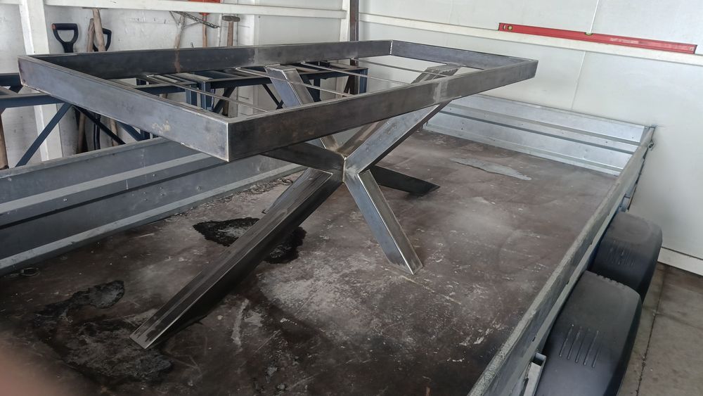 sprzedam Stół do jadalni