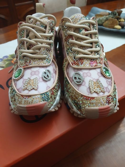 Tenis  Novos marca EXÉ