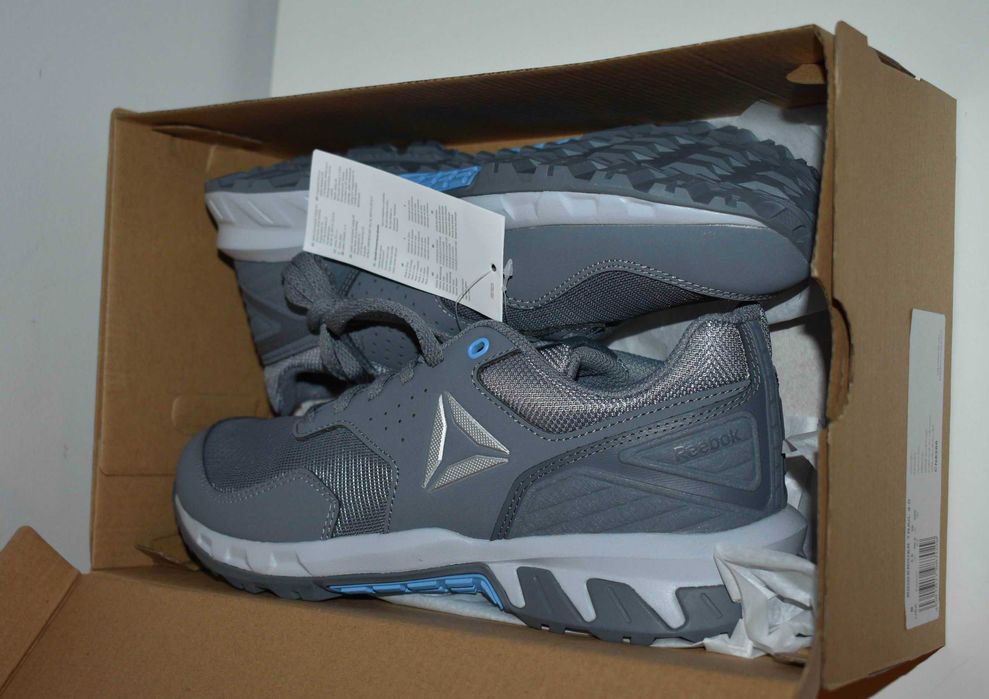 Buty sportowe firmy Reebok rozmiar 38,5 - nowe