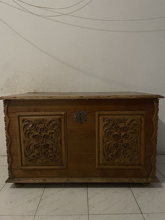Baú de Arrumação de Madeira para Restauro