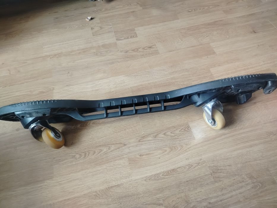 Deskorolka waveboard