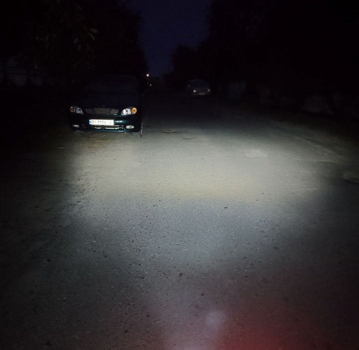 Світлодіодна лед ломпа Н4