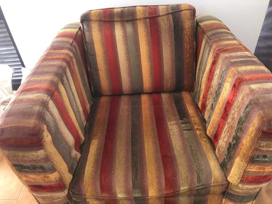 Sofá de 3 lugares + Cadeirão