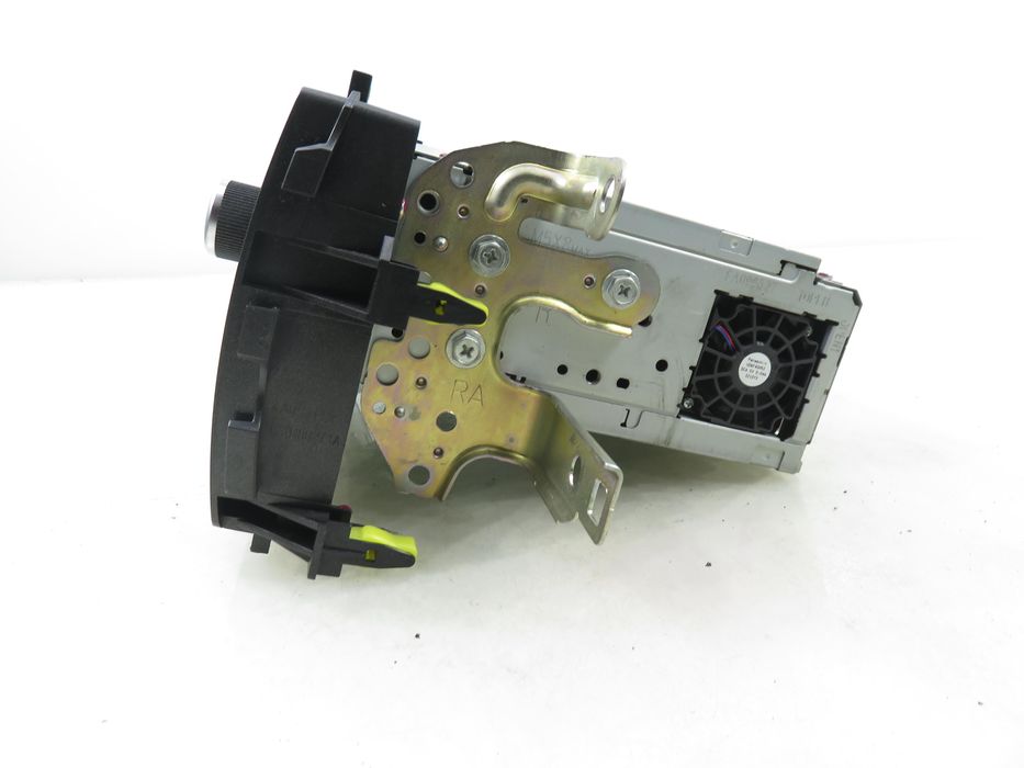 Radio Toyota Auris II (e18)