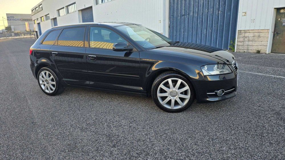 Audi A3 S-Line 1.6TDI Ano 2011 IMPECÁVEL - Revisado pronto a circular.