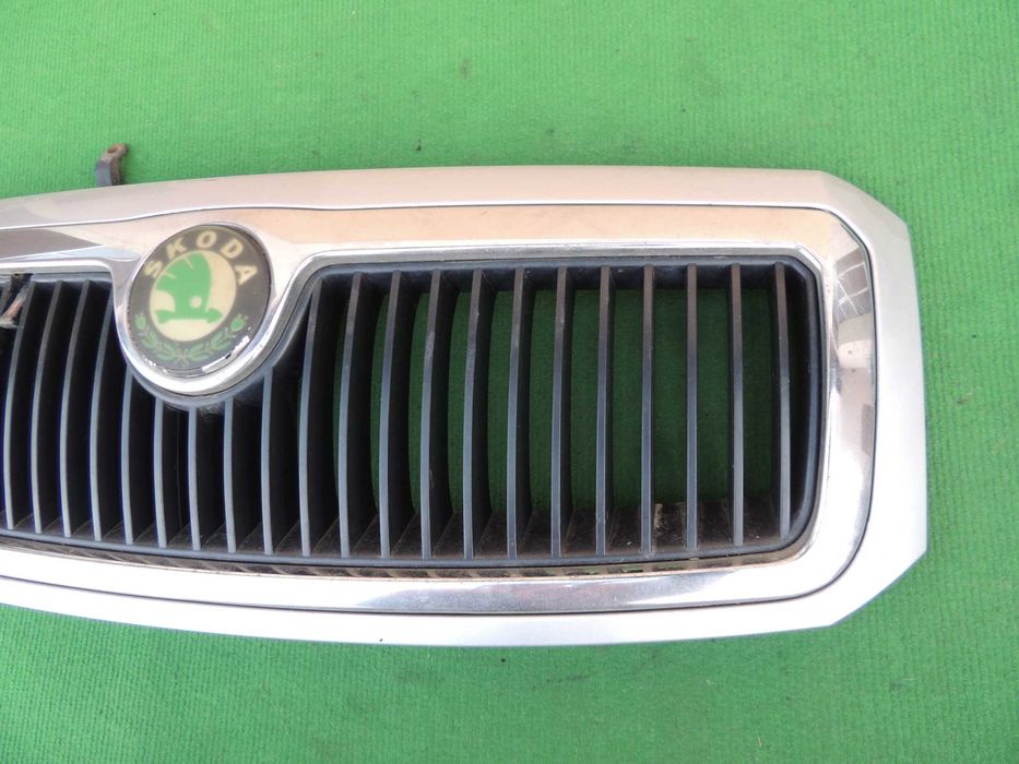 Atrapa grill emblemat 9102 Skoda Fabia 1 I 99,00,01,02,03,04,05,06-08