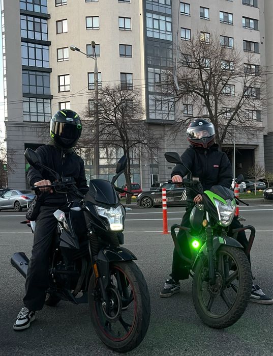 Мотоцикл Spark SP200-R32