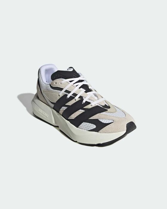 Кросівки Adidas LIGHTBLAZE 42 42.5 43 JH6944