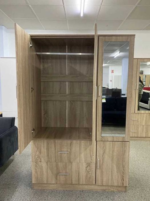 Guarda-roupas novos a partir de 160€ - Portes grátis