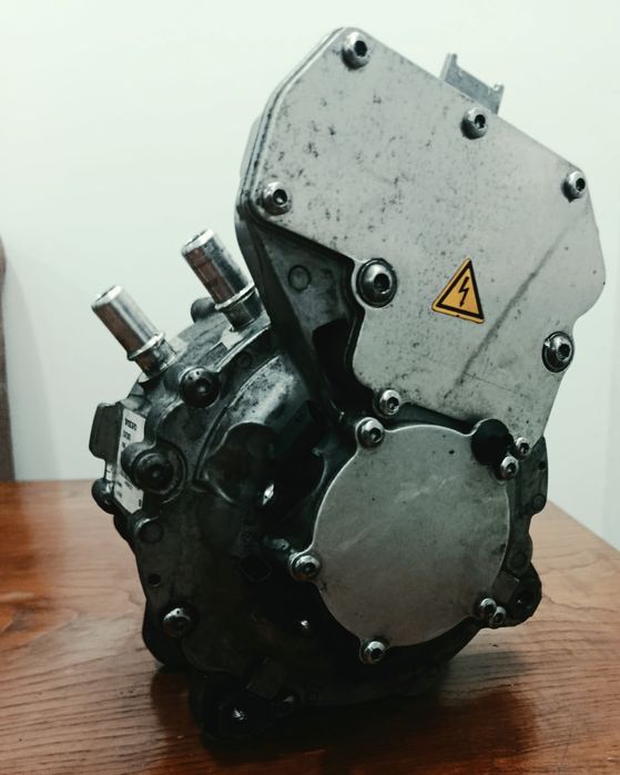 Alternador  Volvo  V60 PLUG-IN
