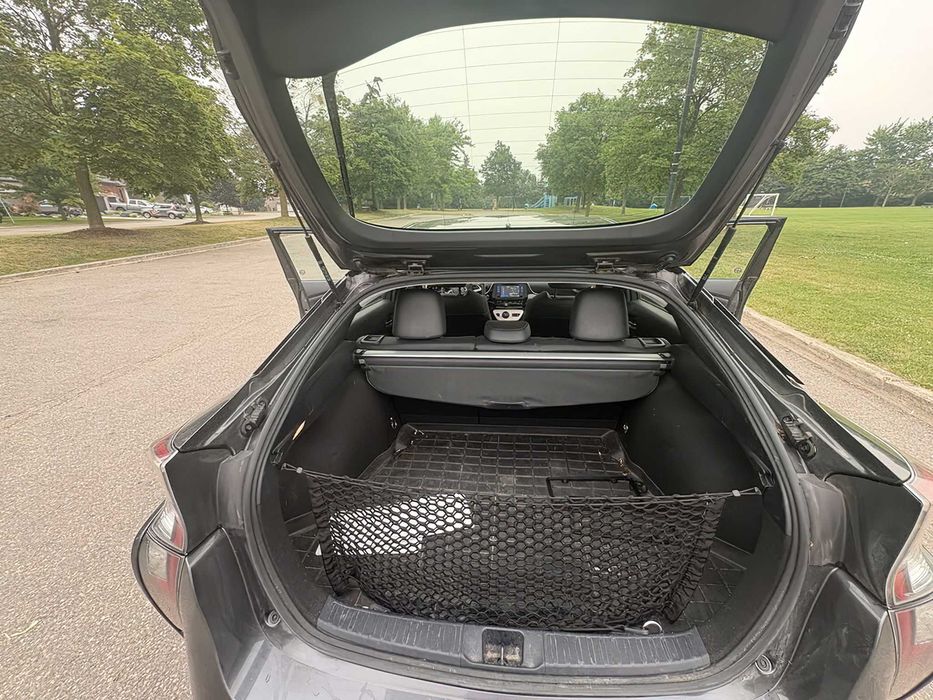 Toyota Prius      2016