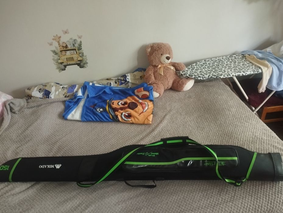 Witam mam do sprzedania pokrowiec Mikado ,w dobrym stanie.
