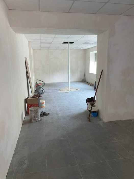 Сдам в аренду помещение площадью 95м2, первый этаж.