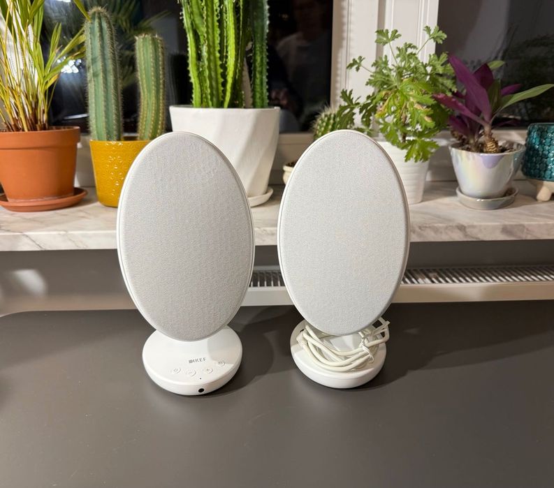 Głośniki KEF Egg białe – super dźwięk, Uni-Q, DAC