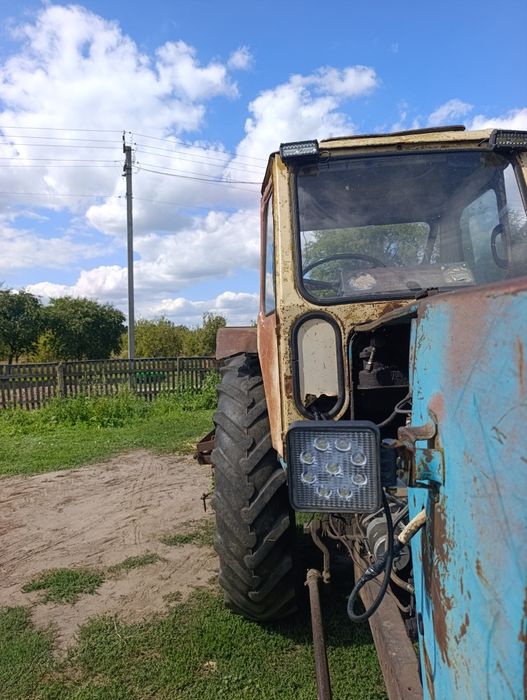 Продам кабіну трактора юмз