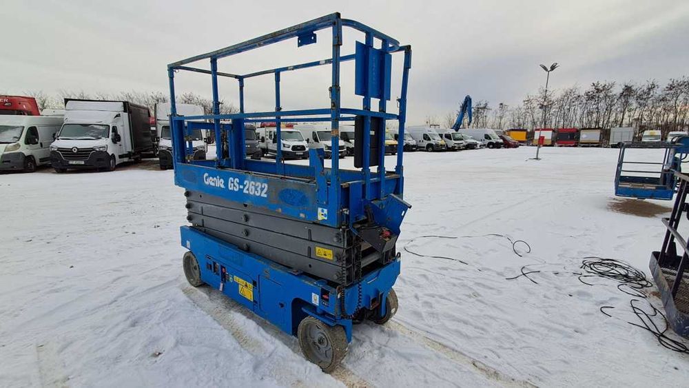 Podnośnik nożycowy GENIE GS-2632 – 2016 – 9,96 m – elektryczny