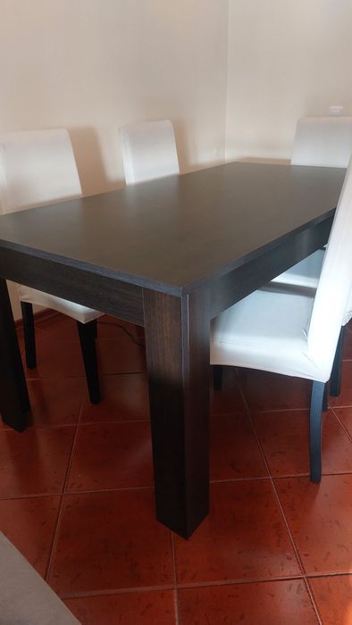 Mesa de Sala e cadeiras