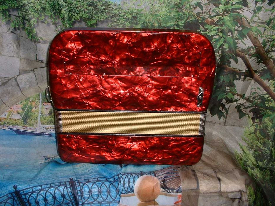 Accordion R, No. 94764550289458050124