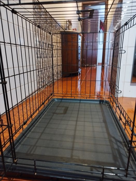 Gaiola para cachorro porte médio.