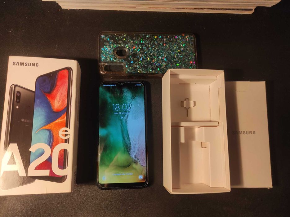 Samsung Galaxy A20e Oryginalne Pudełko Instrukcja Etui Szybka Wysyłka!