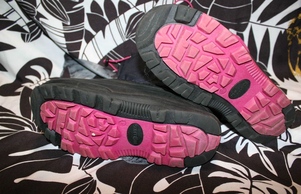 Теплі зимові чоботи Trollkids 35 р