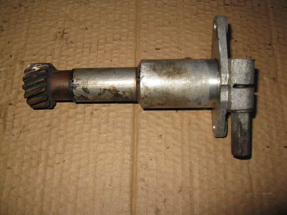 Привод трамблера москвич: 250 грн. - Валы приводные Каменское на Olx