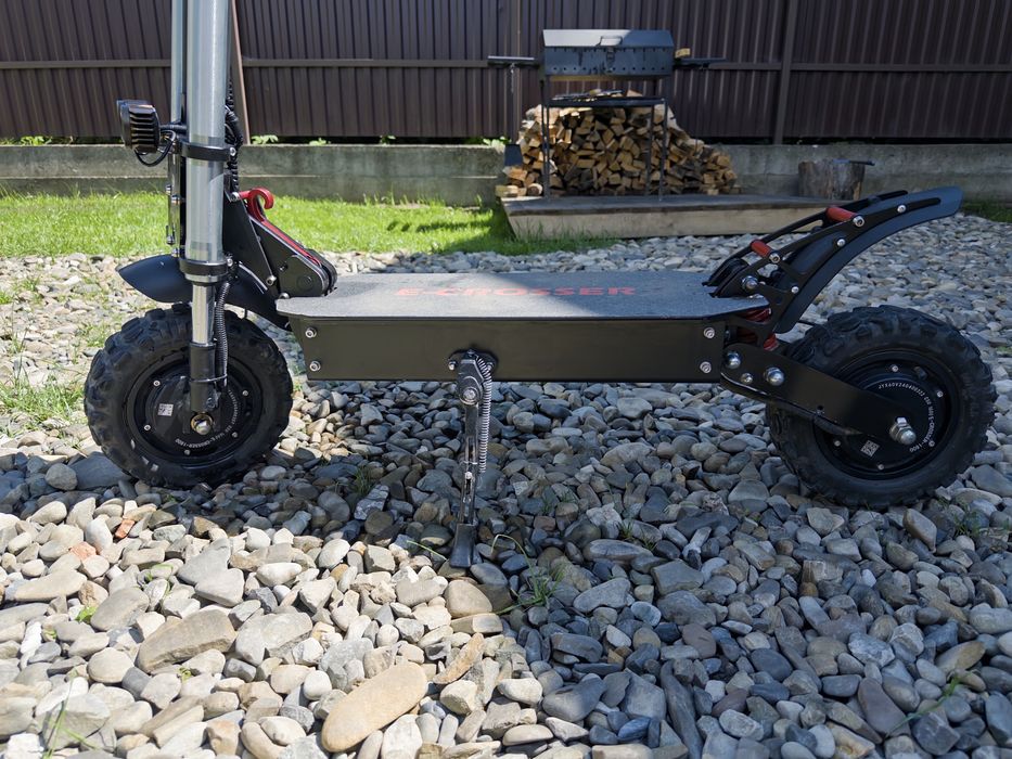 продам електросамокат Crosser Rocket 11