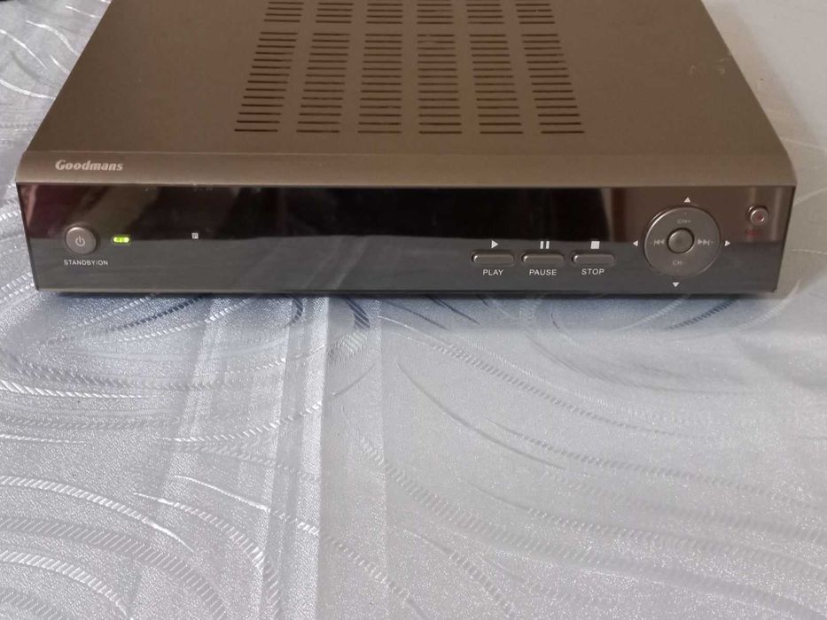 Цифровой эфирный ТВ-рекордер GHD1621F2 Freeview PVR .Англия.