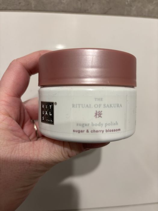 Peeling do Ciała Rituals Sakura 125ml