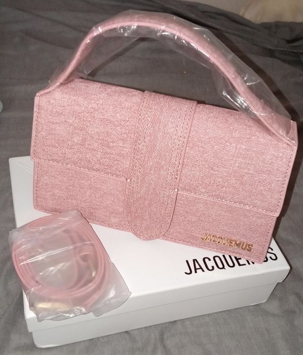 Mala Jacquemus Nova colecao usada poucas vezes