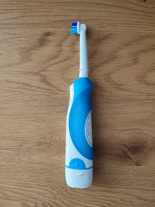 Oral-B Pro Health elektryczna szczoteczka do zębów