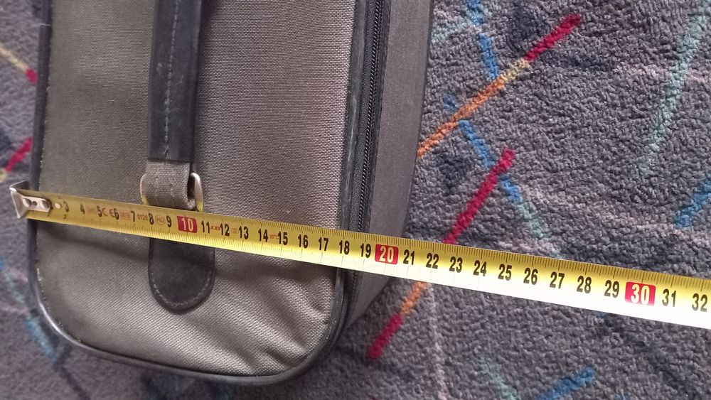 Kuferek na kosmetyki 18/30