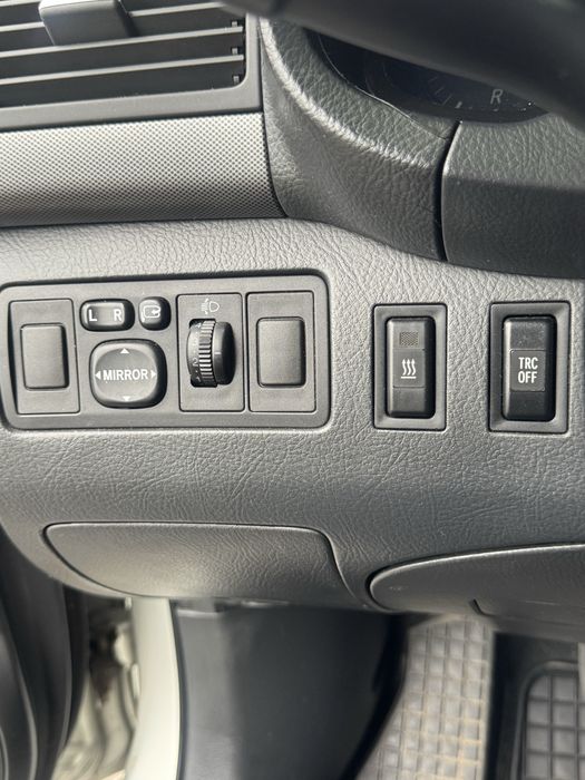 Toyota Avensis t25