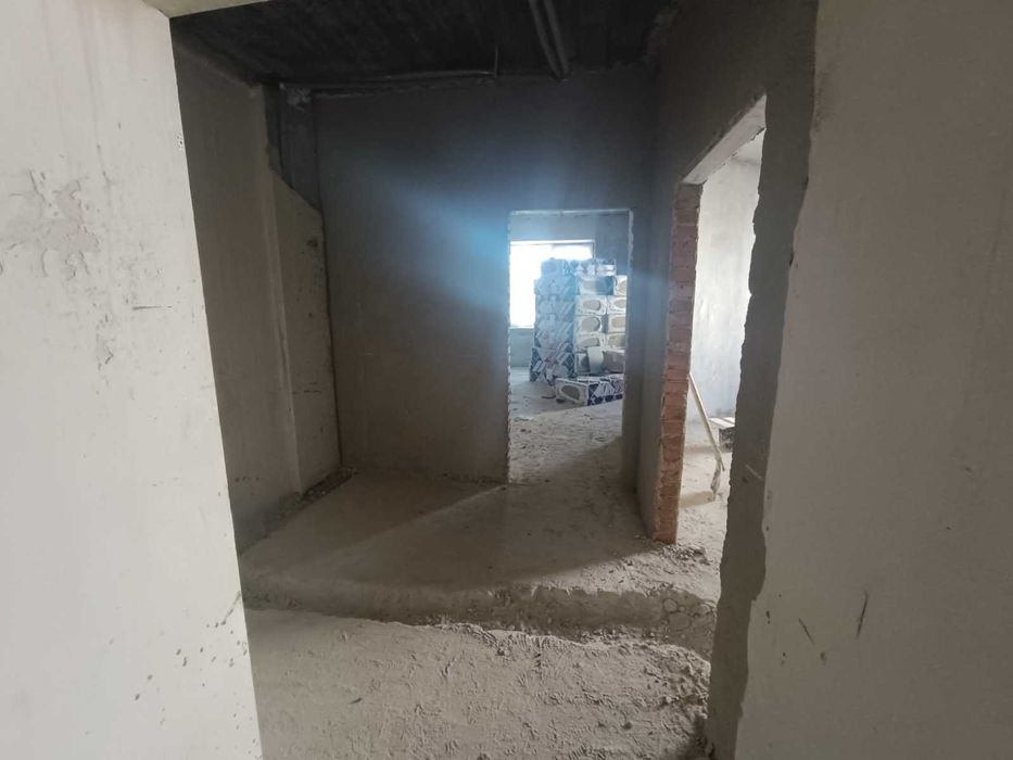 Продам Двухкомнатную квартиру 100м. Автономное Отопление!!!