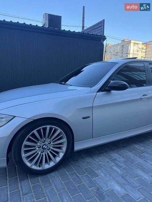 BMW E90 (бмв е90) 2.5 бензин