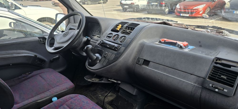 Mercedes Vito 2.3D Oficina