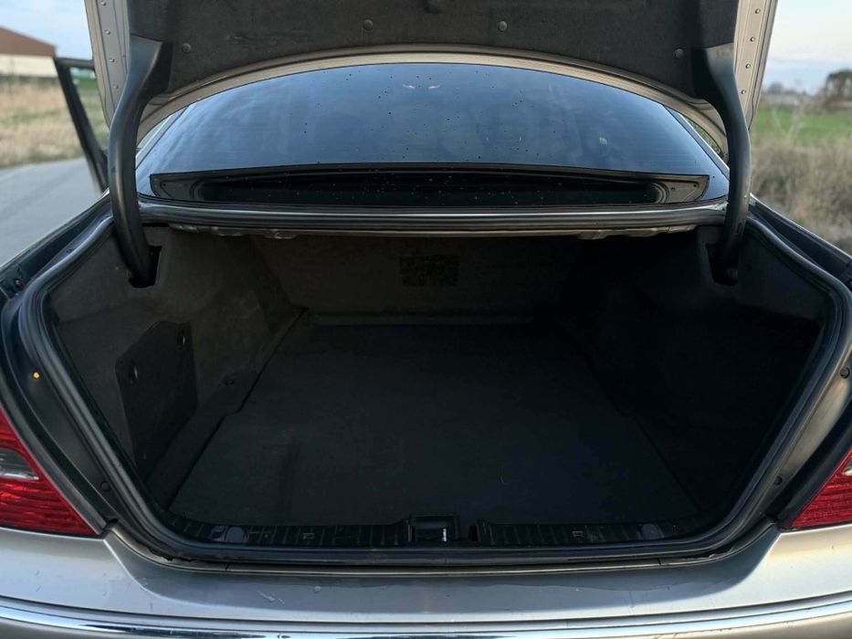 Mercedes Benz E klasa elegance w211 elegance 2.7cdi rok 2003