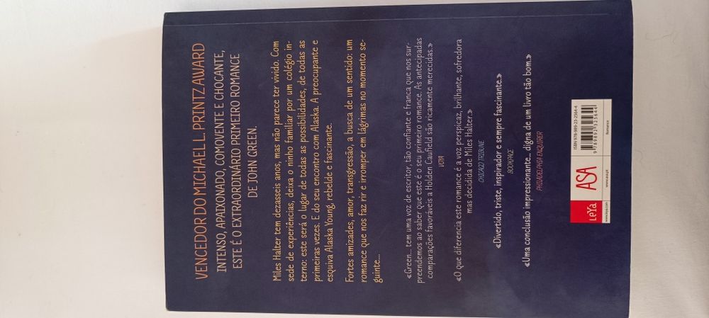 Livro " À procura de Alaska"