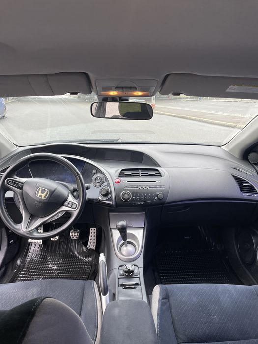 Honda Civic 5d 8 поколение