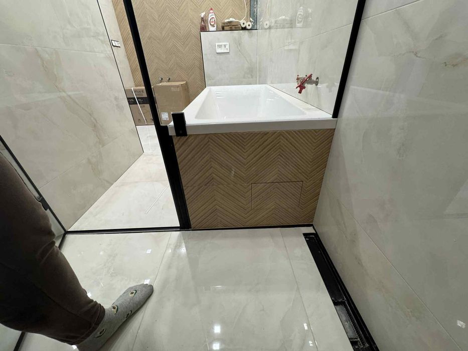 Glazurnik , łazienki , wykonczenia