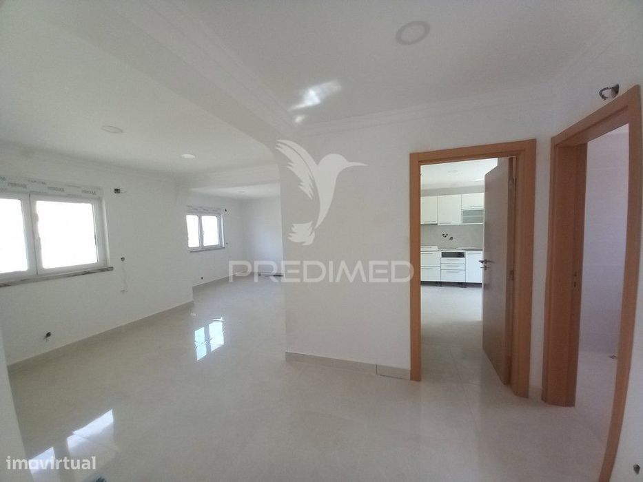 Moradia T3 Restaurada em Foros de Amora – Seixal