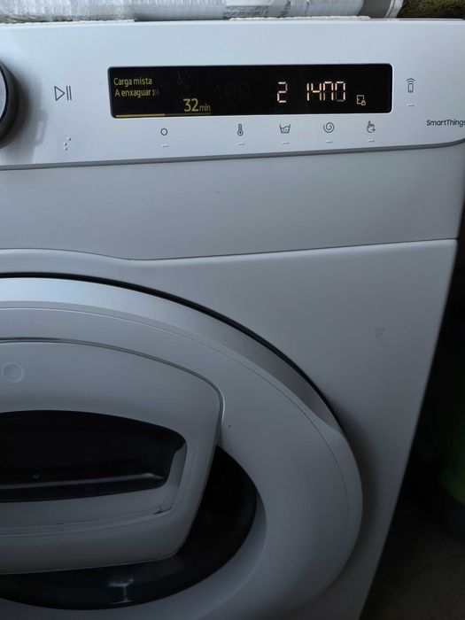 Máquina de Lavar Roupa Samsung Addwash.